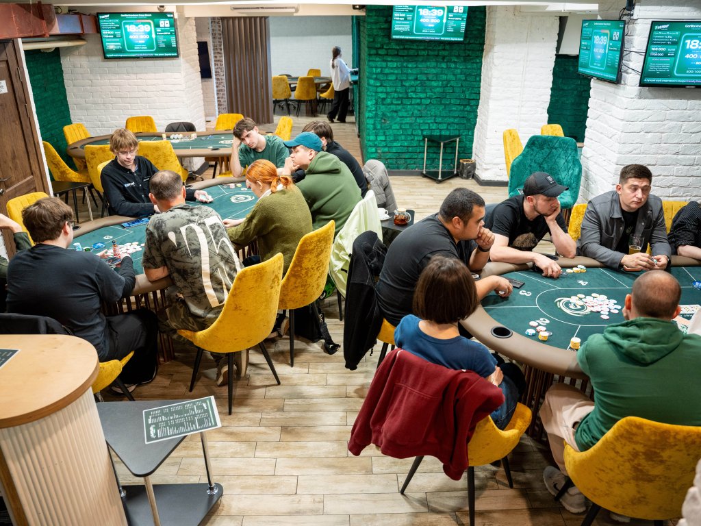 Gorilla Knockout Deep Stack
